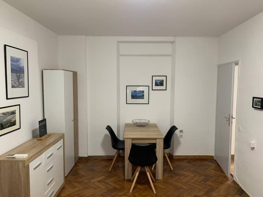 New Episode - Apartment With Private Parking Ljubljana Exteriör bild